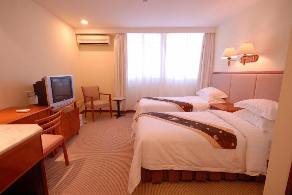 لاهاد داتو Asia Hotel المظهر الخارجي الصورة